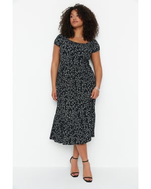 Trendyol Curve Dames Zwart Bloemen Maxi Kort Stijlvol/Avond A-lijn Grote maten Jurk