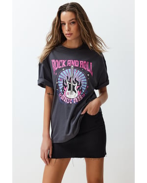 TRENDYOLMİLLA Dames Grijs Grafisch Kort Oversized T-shirts