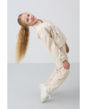 Polyester sweatshirt