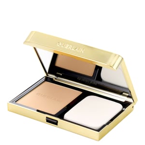 Guerlain Parure Gold Compact Foundation voor een vlekkeloze huid