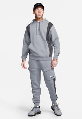 Nike Panel Trainingspak voor heren in Cool Grey