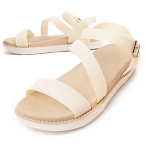 Montevita Platte Sandalen Summi8 In Wit