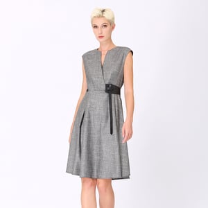 Trapeze -jurk met kruiseffect