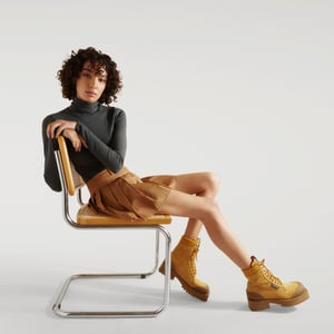 Woestijnlaarzen in beige leer