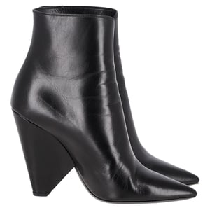 Saint Laurent Piramide-Hak Enkellaarsjes in Zwart Leer