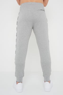 Nike Mens Repeat Taping Logo Fleece Cuffed Joggers in grijs