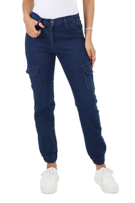 Damesjeans met elastische taille en zelfboeien in donkere stonewash