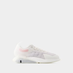 Orisan trainers in Oranje