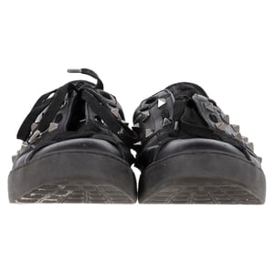 Valentino Garavani Rockstud Vetersneakers in Zwart Kalfsleer