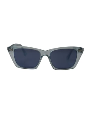 Acne Studios Ingridh Cat Eye Zonnebril in Lichtblauw Acetaat