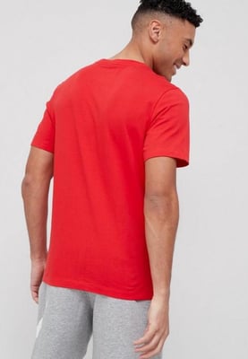 Nike Sportswear T-shirt Club in rood