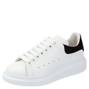 Larry Sneaker