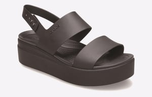 Crocs Brooklyn lage sleehak sandalen