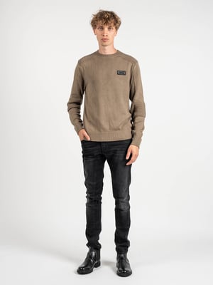 Les Hommes stoppen Mannen beige