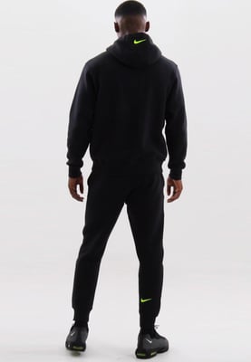 Nike Standard Issue Moto Overhead trainingspak in zwart