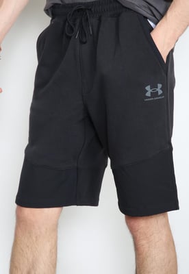 Under Armour Trainingsshort Heren in Zwart