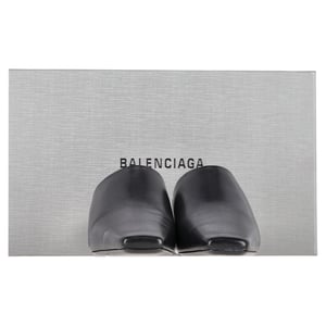 Balenciaga Typo Chrome Hak Slides in Zwart Leer