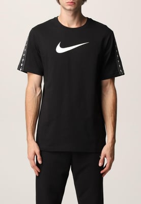 Nike Sportswear Repeat T-shirt Club in zwart
