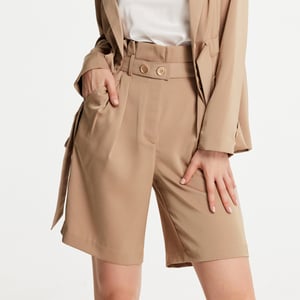 Geplooide bermuda met hoge taille