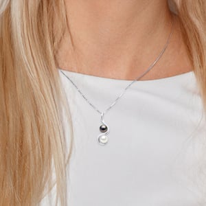 YOU AND ME hanger Tahitian gekweekte parels en Zoetwater 89mm White Gold Ronde