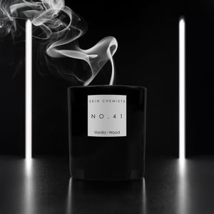 skinChemists No.41 Vanille & Hout Kaars 200g