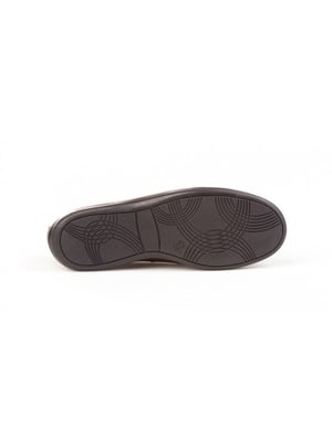 Schoolmocassins gemaakt van leer