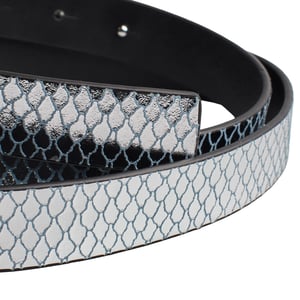 Dünner, wendbarer Damengürtel aus Metallic-Leder 558992