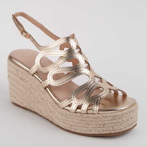 Montevita Sandalen Met Een Sleehak Salia2 Goud