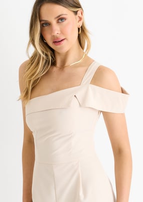 Crème Geweven Jumpsuit met één schouder en wijde pijpen