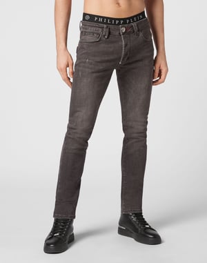 Jeans Recht Model