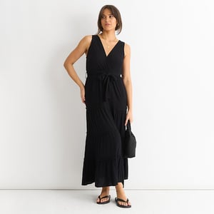 Zwarte viscose wikkel getailleerde maxi jurk
