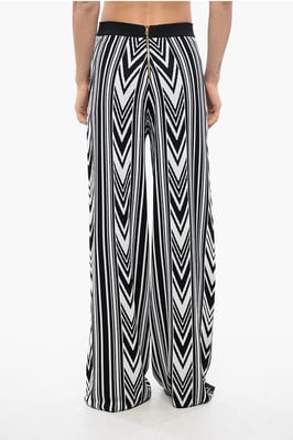 Wijde broek met geometrisch patroon in zwart-wit