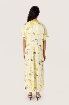 Jurk Regular fit French Vanilla Floral Print cream