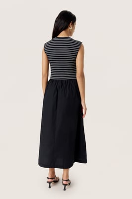 Jersey jurk Feminine black