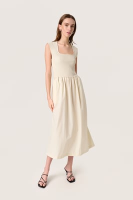 Jersey jurk Feminine beige