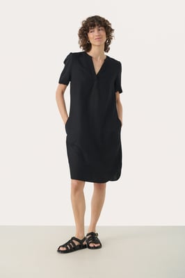 Jurk Regular fit black