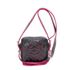 Mini Anagram Tassel Crossbody  Schoudertas