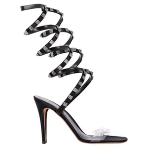 Valentino Garavani Rockstud Wikkelsandalen met Hakken in Zwart Leer