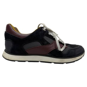 Louis Vuitton Miles Veter Sneakers in Multicolor Suède en Leer