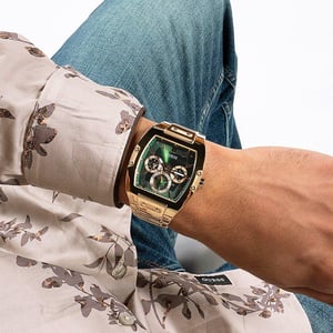 Stijlvol Guess GW0456G3 Phoenix herenhorloge met goudkleurig ontwerp
