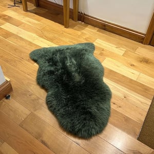 Echte tijmgroene schapenvacht, zijdezacht, natuurlijk, zacht, pluizig, echt wollen tapijt