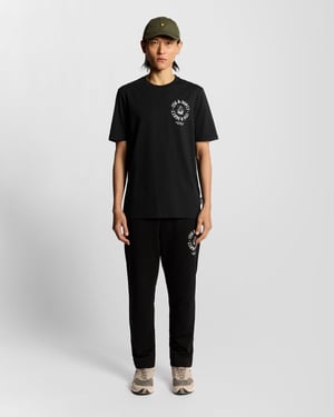 Lyle & Scott Ship Insignia Grafisch T-shirt - Zwart