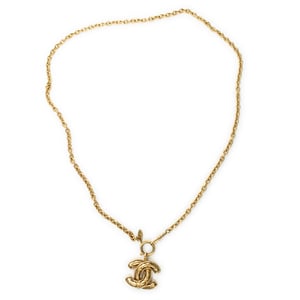 Quilted CC Pendant Chain Necklace  Ketting