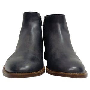 Tod's Amandelneus Gevoerde Enkelbooties in Zwart Leder