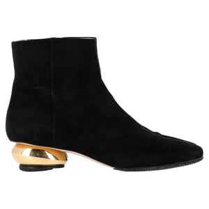 Stuart Weitzman Freja enkellaarsjes in zwart suède