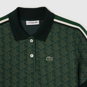 Lacoste slim-fit poloshirt voor dames met Monogram Jacquard-patroon in groen.