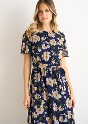 Marineblauwe midi-jurk met bloemenprint en uitlopende rok