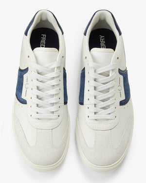 B4 Trainers in Wit