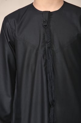 Zwarte Thobe voor jongens, Emirati Jubba, islamitische kleding, kaftan, Eid-kwastjes