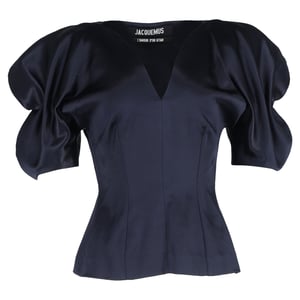 Jacquemus blouse met pofmouwen en V-hals in marineblauw satijn